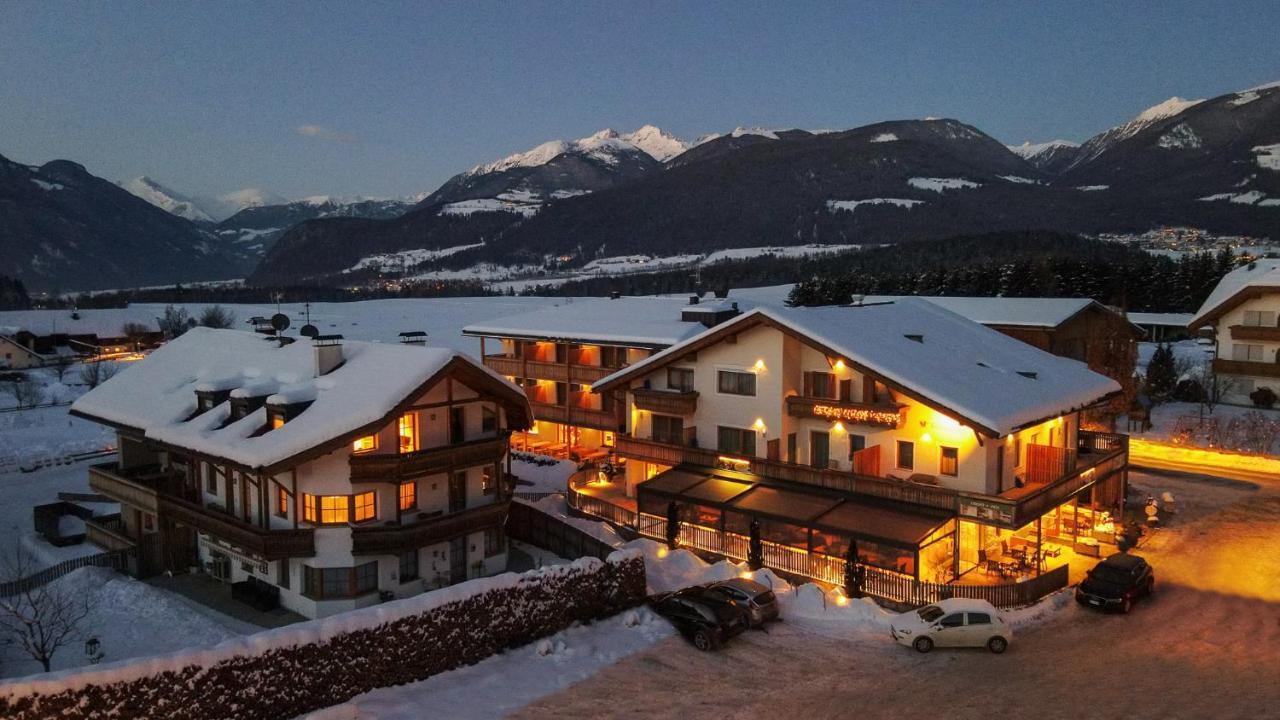 Hotel B&B Feldmessner Брунико Екстериор снимка